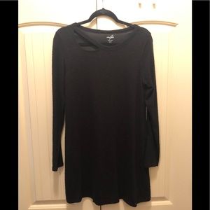 Long Sleeve black shift dress